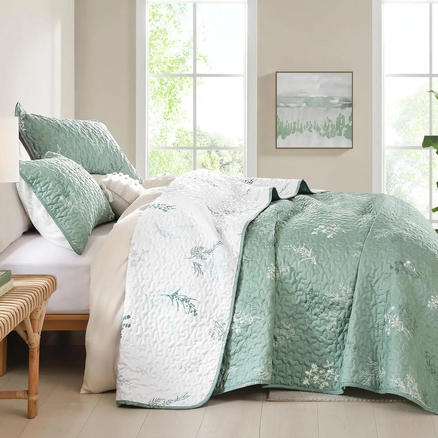 Reversible Sage Green Floral Queen Size Quilt  Set with Pillow Cases