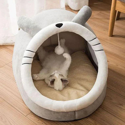 Deep Cat or Small Dog Pet Bed in Cartoon Design.