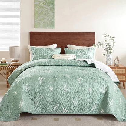 Reversible Sage Green Floral Queen Size Quilt  Set with Pillow Cases
