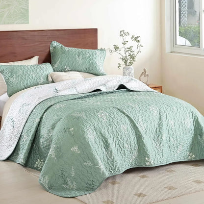 Reversible Sage Green Floral Queen Size Quilt  Set with Pillow Cases